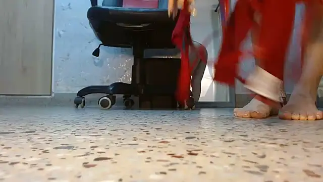 Samantabrown  online show from October 17, 11:46 am