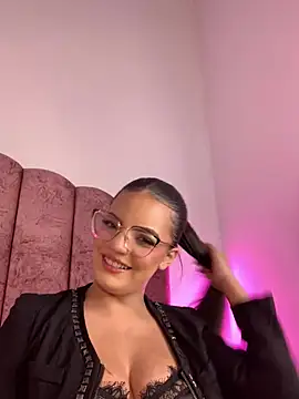 IsabellaGrey19 online show from February 16, 7:14 pm