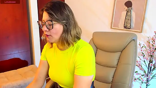 Chanelll Taylorr  online show from October 3, 12:54 pm