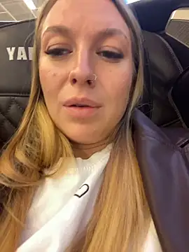 Sweet   Emily online show from October 17, 1:47 pm