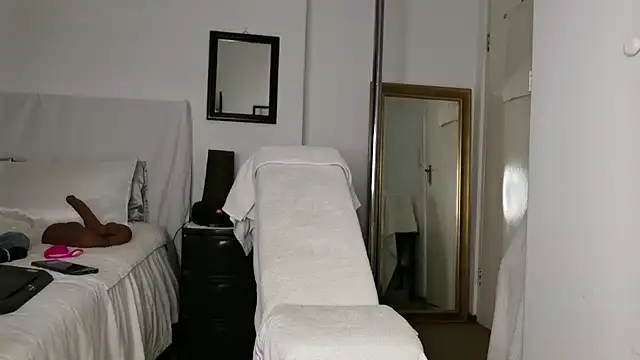 Gymbunnie online show from January 9, 8:35 pm