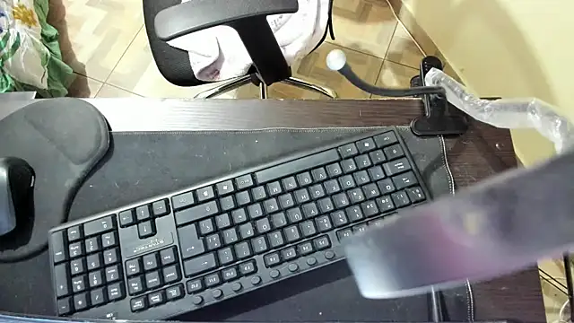 Amy Walker online show from April 19, 4:51 pm