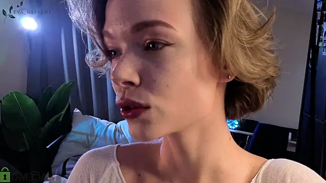 Eva Natsumi online show from September 17, 5:00 pm