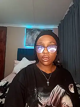 Queen-Chocolate online show from February 2, 11:48 pm