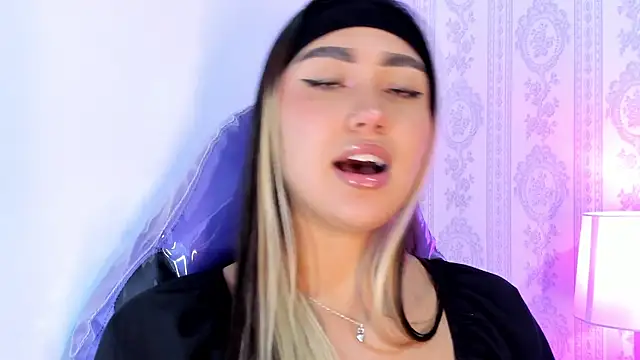 liaa 18 online show from February 28, 4:34 am