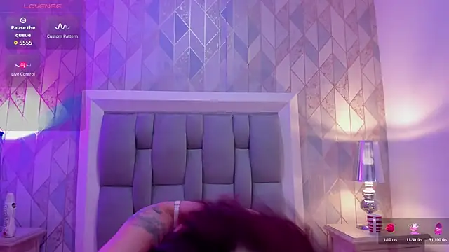 Ginger Violetta  online show from June 23, 7:34 pm