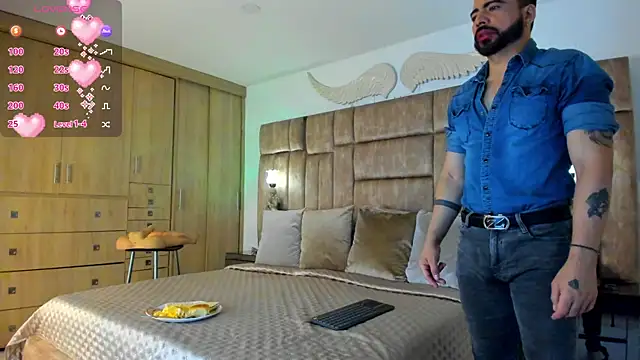 petterwilly1 online show from April 1, 3:09 pm