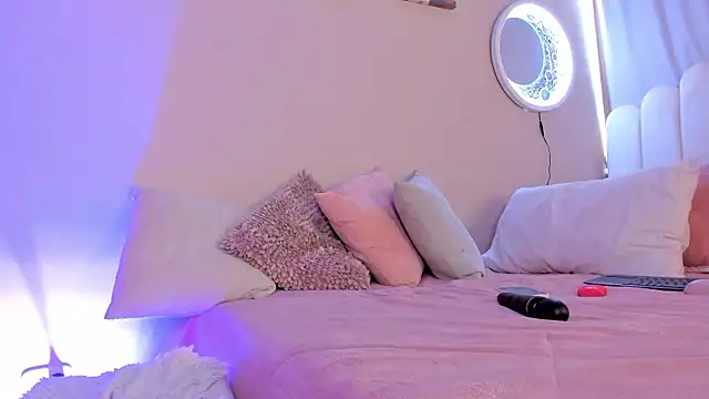 martinaaricci online show from September 11, 2:28 pm