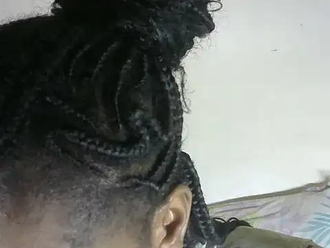 Pretty-emmie online show from November 8, 5:34 am