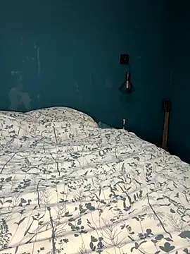 Nina blain online show from October 7, 8:08 am