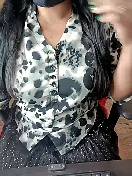 Lusty-couplee online show from February 7, 5:55 am