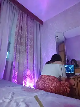 Miss Mia 5 online show from December 22, 2:09 pm