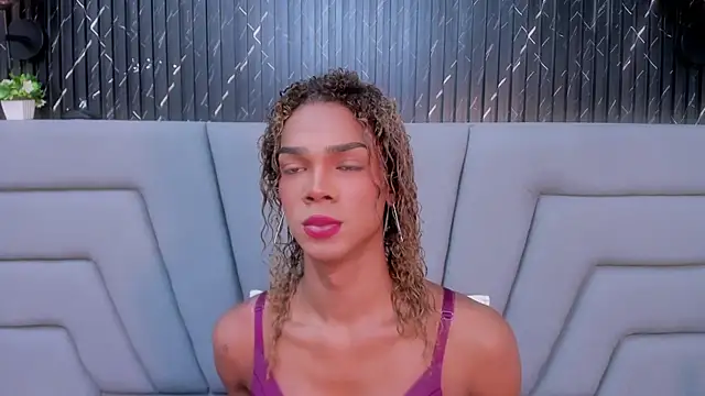 NaomiSteward online show from March 27, 11:33 am