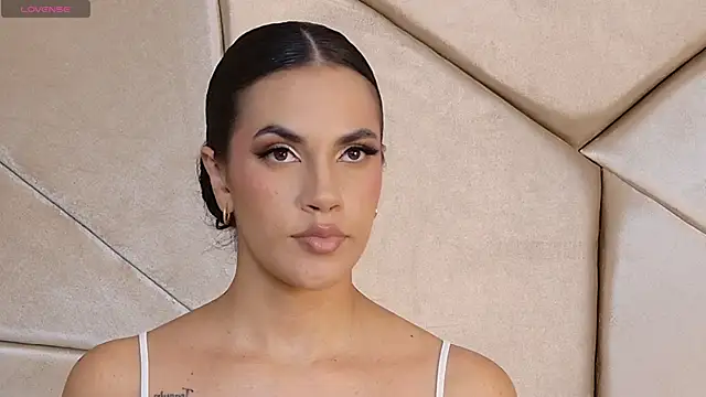 Camille Torres online show from October 13, 4:20 pm