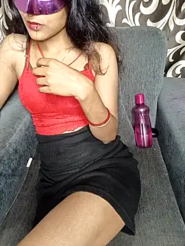 REVA DARLING online show from March 18, 7:13 am