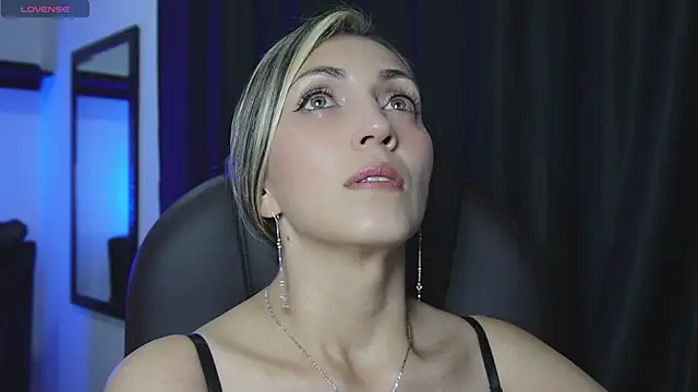 anny sweet72 online show from April 20, 11:57 am