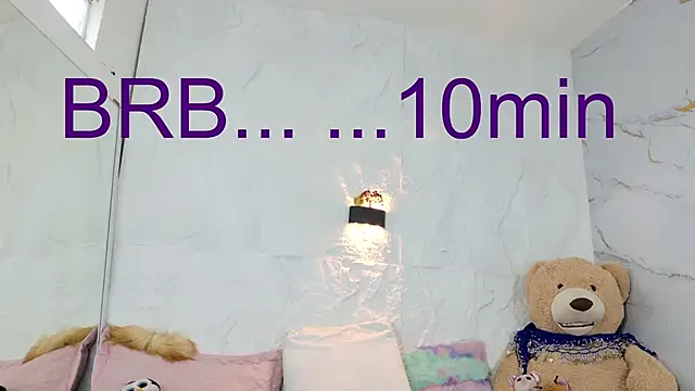 zorravioletta1 online show from October 9, 5:39 pm