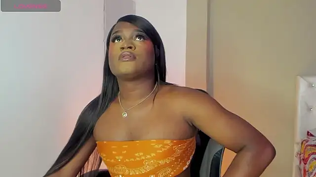 SofiaBrouw online show from April 22, 2:25 pm