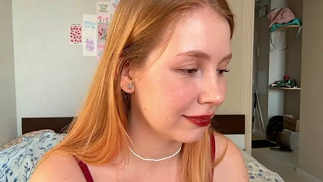 HoneyAudrey online show from February 21, 3:29 am