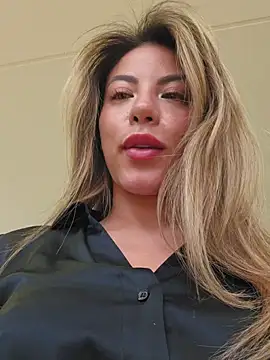 Karen San Miguel online show from September 26, 8:17 pm