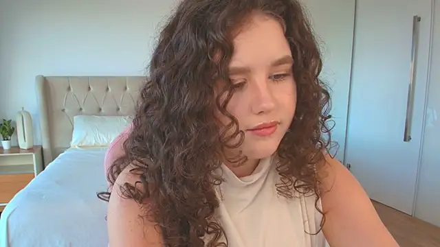 Ariella Sol online show from March 2, 7:20 pm