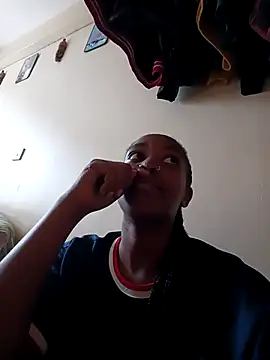 pretty-eyes23 online show from March 20, 1:05 pm