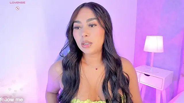 Cameliaa Smiith online show from April 18, 4:48 am