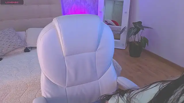 brandy sweet  online show from October 3, 2:22 pm