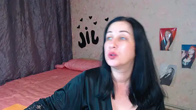 JillStevens online show from November 16, 10:10 pm