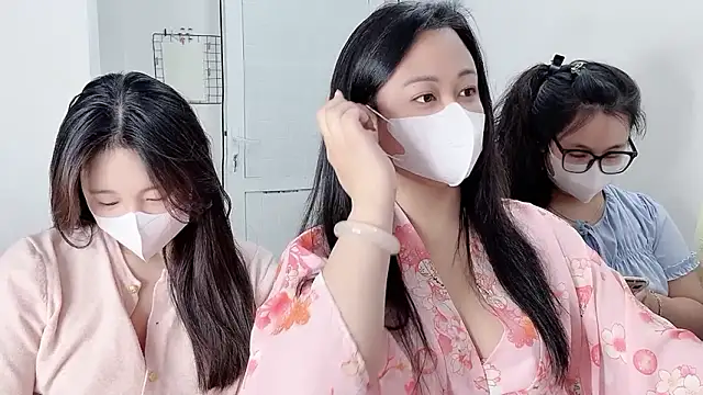 Bamboo Swetie online show from February 3, 3:50 pm