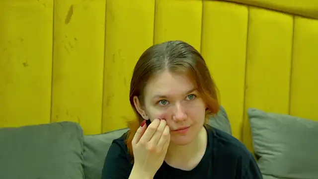 LessySmith online show from November 7, 4:12 pm