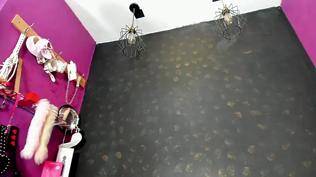 Alexa Slave online show from October 1, 7:19 pm