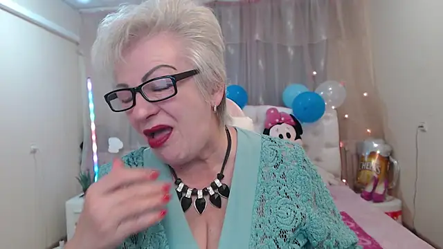 KayleSmoll online show from September 17, 6:50 pm