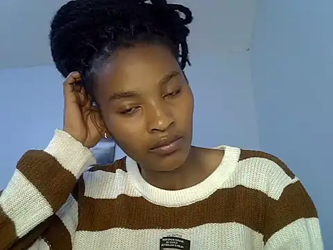 cute-alexis online show from May 3, 12:08 pm