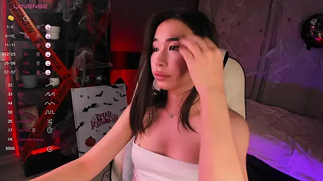 sensualily online show from October 15, 2:52 pm