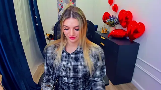 SelenaeMoore online show from February 13, 3:41 am