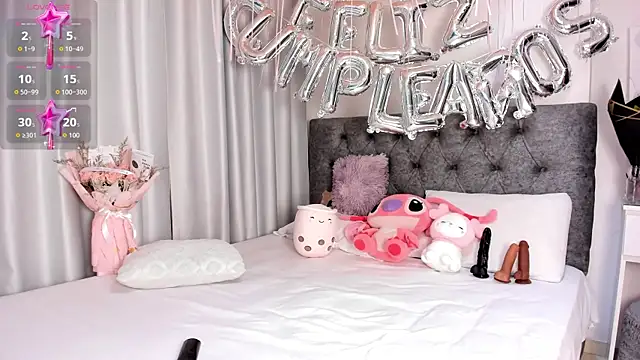 abbyfoxx  online show from November 20, 12:33 am