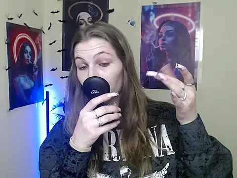 StrangerGi online show from December 15, 1:38 pm