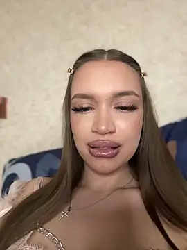 bunnyrich online show from April 18, 10:31 pm