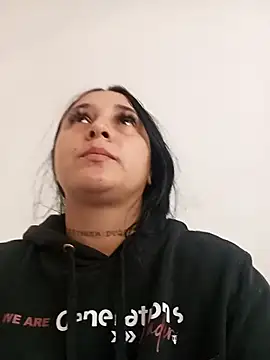 Juanamd1 online show from April 16, 1:22 pm