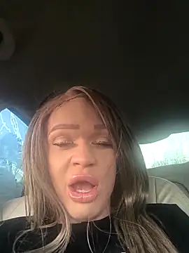 ImCarolinaCutiexxx online show from September 25, 11:31 am