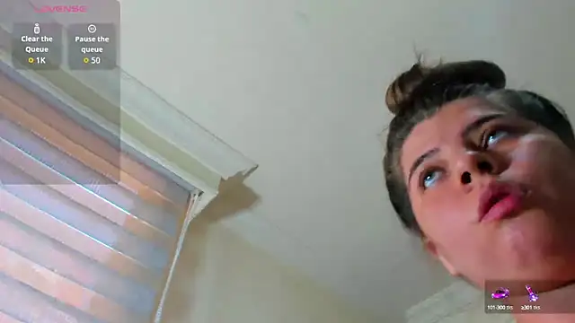 ValeryJohanson  online show from September 13, 7:22 pm