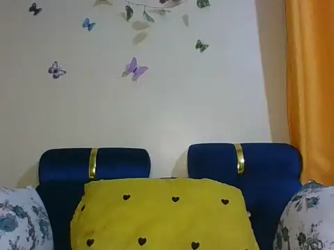 Bigass mee  online show from October 15, 8:00 pm