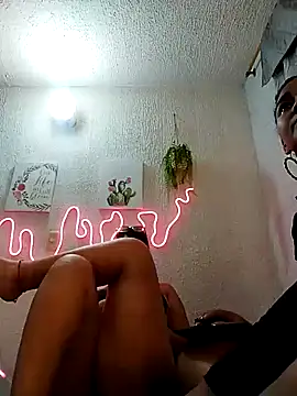 samanthaeliott22 online show from November 16, 3:30 am