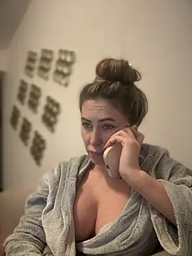 RaquelleDevon online show from January 10, 3:28 pm