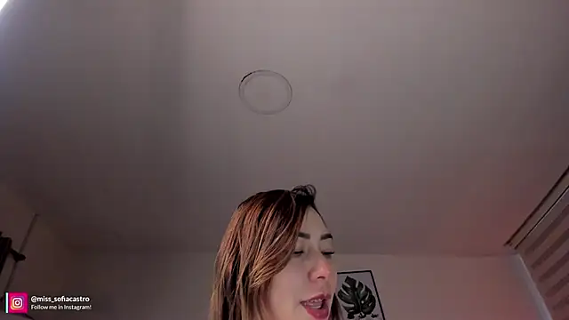 miss sofiaa online show from February 19, 1:21 pm