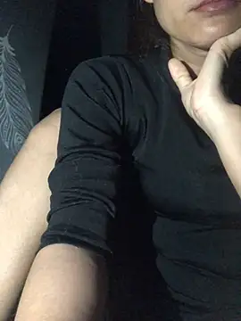 Cute lady99 online show from March 6, 9:43 pm