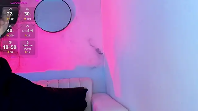 lara madisson online show from November 13, 6:45 am