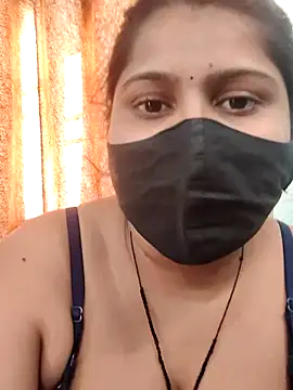 Hotty-simran online show from October 10, 9:03 am