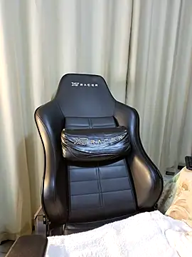 Pauletteph online show from October 18, 9:05 pm